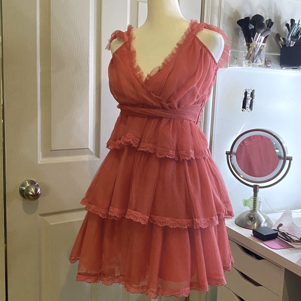 Chic Coral Ruffled Dress - Picture 3 of 6